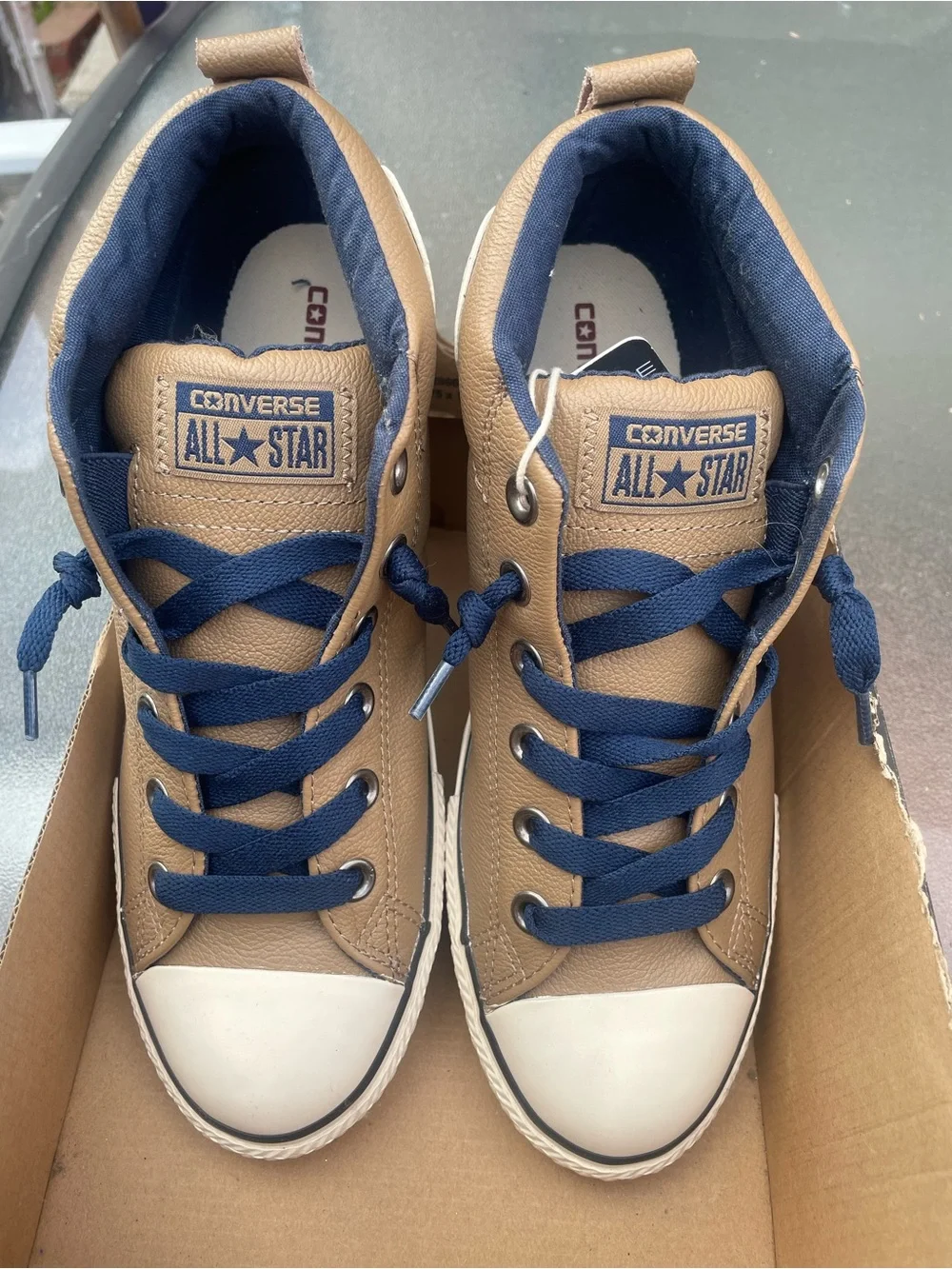 Converse Chuck Taylor Upper Leather Low Top Sneakers in Tan & Navy